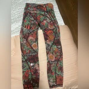 Lululemon patterned leggings
